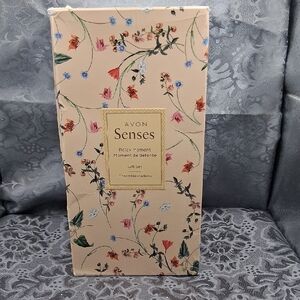 Avon Senses Relax Moment Gift Set NIB